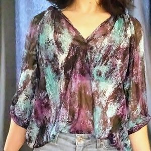 Long to short abstract style shirt